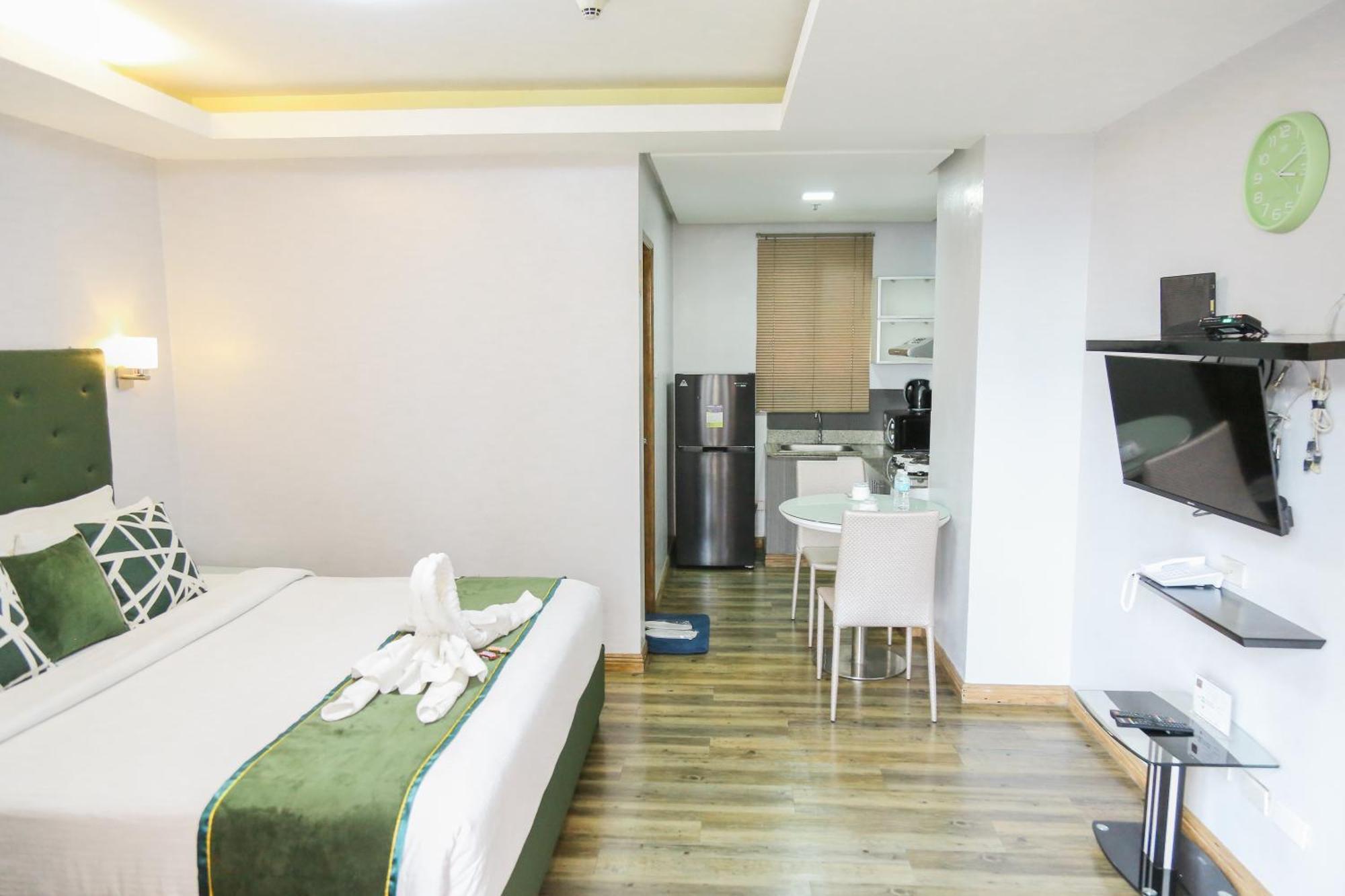 Pacific Bay Grand Suites Manila Dış mekan fotoğraf
